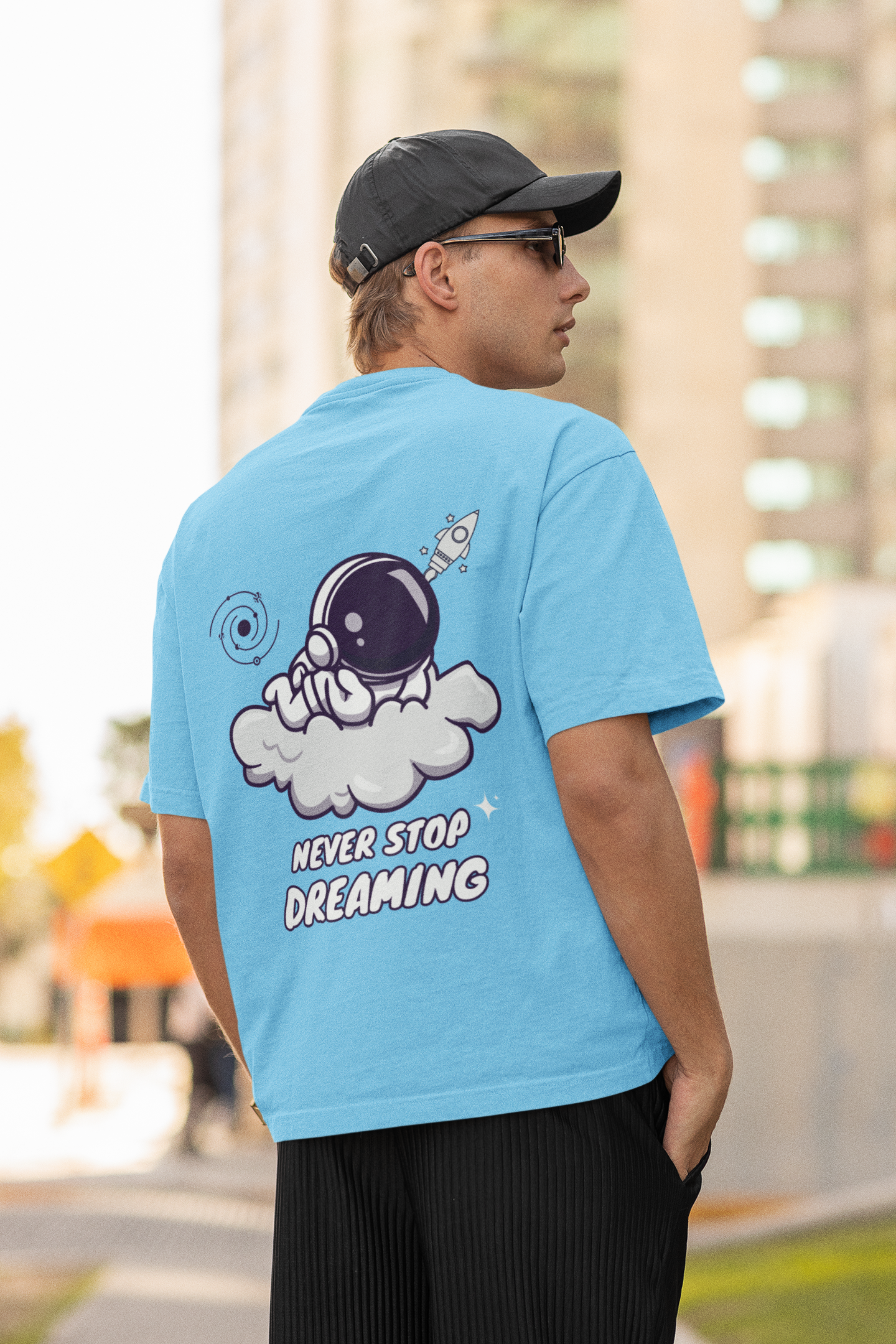 Men's Never Stop Dreaming Astronaut Space Oversized T-shirt