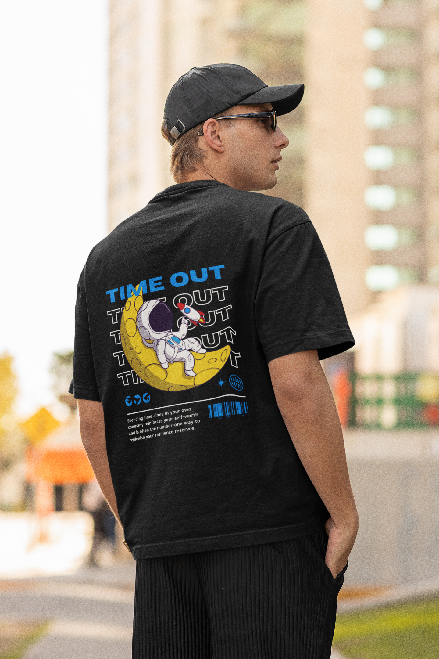 Men's Time Out - Moon Astronaut Space Adventure Oversized T-shirt