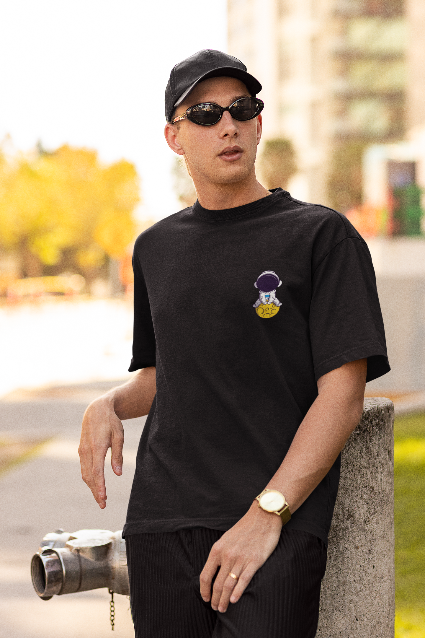 Men's Time Out - Moon Astronaut Space Adventure Oversized T-shirt