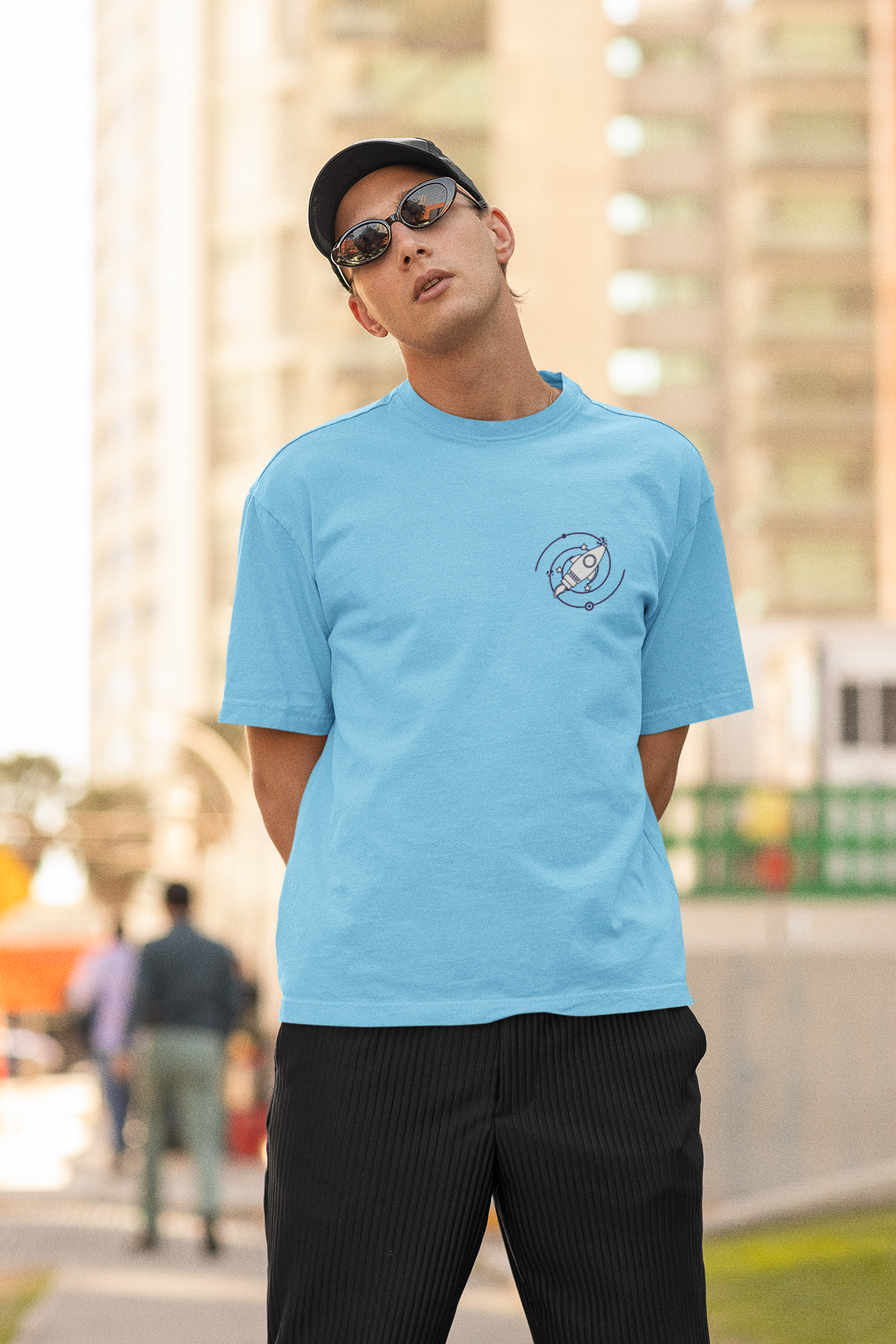 Men's Never Stop Dreaming Astronaut Space Oversized T-shirt